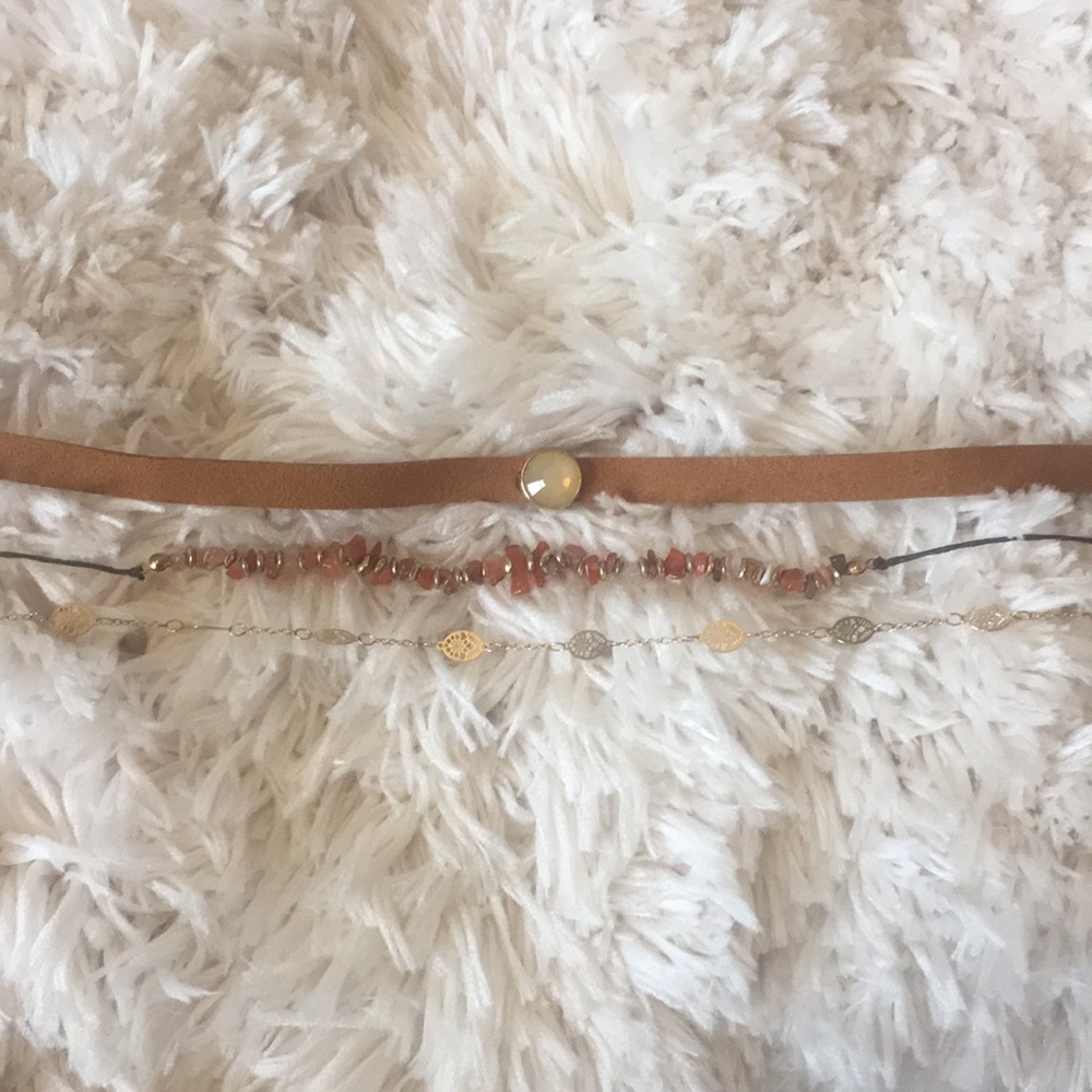 Adorable choker set from Evereve